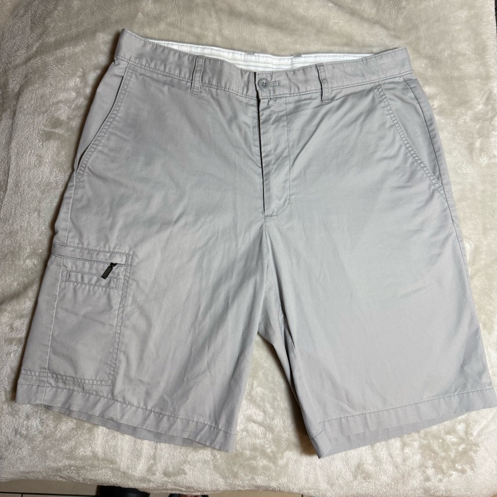 Greg Norman for Tasso Elba beige Cargo Shorts with Relaxed Fit Sz:33